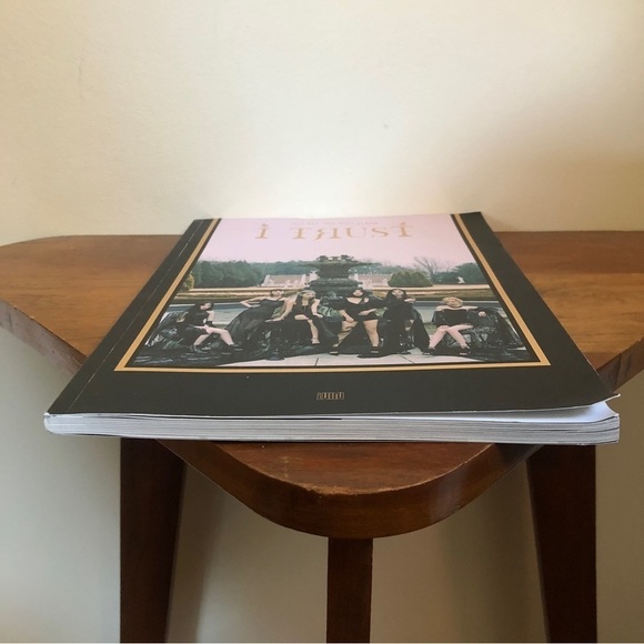 (G) I-DLE 3rd Mini Album I Trust photo book - Picture 8 of 10